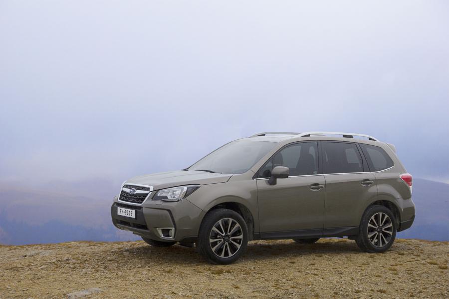  Subaru Forester 2.0XT 2016 года  (фото 4 из 30)